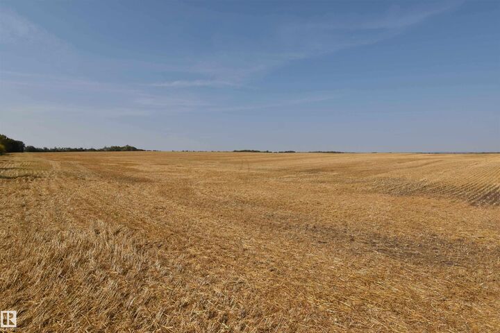 Property Photo:  Rge Rd 275 Twp Rd 523  AB T7Z 1Z3 