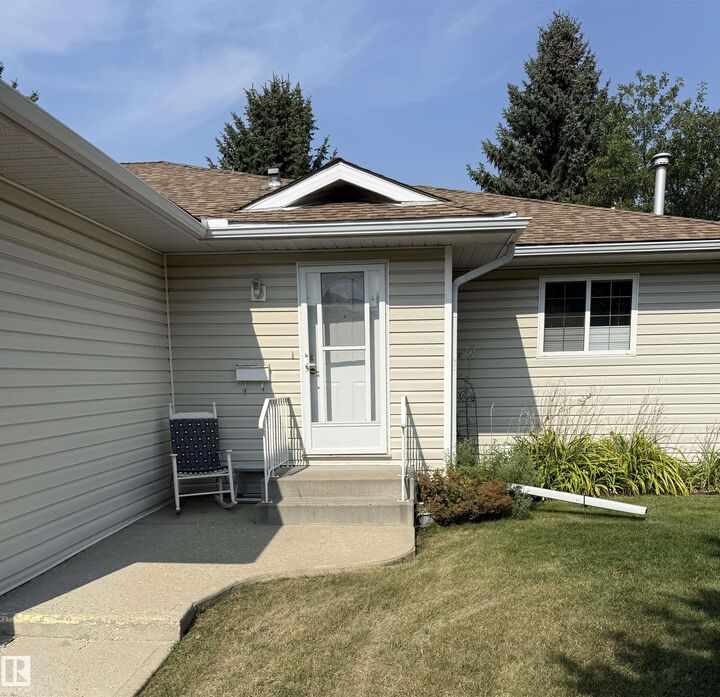 Property Photo:  7 Cranford Way  AB T8H 5W5 