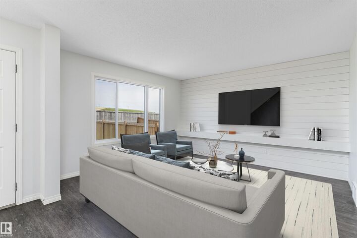 Property Photo: 17135 38 Street NW AB T5Z 3R7