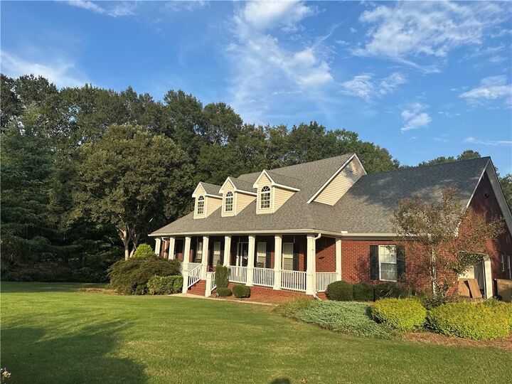 Property Photo:  1102 Sequoia Trail  GA 30252 