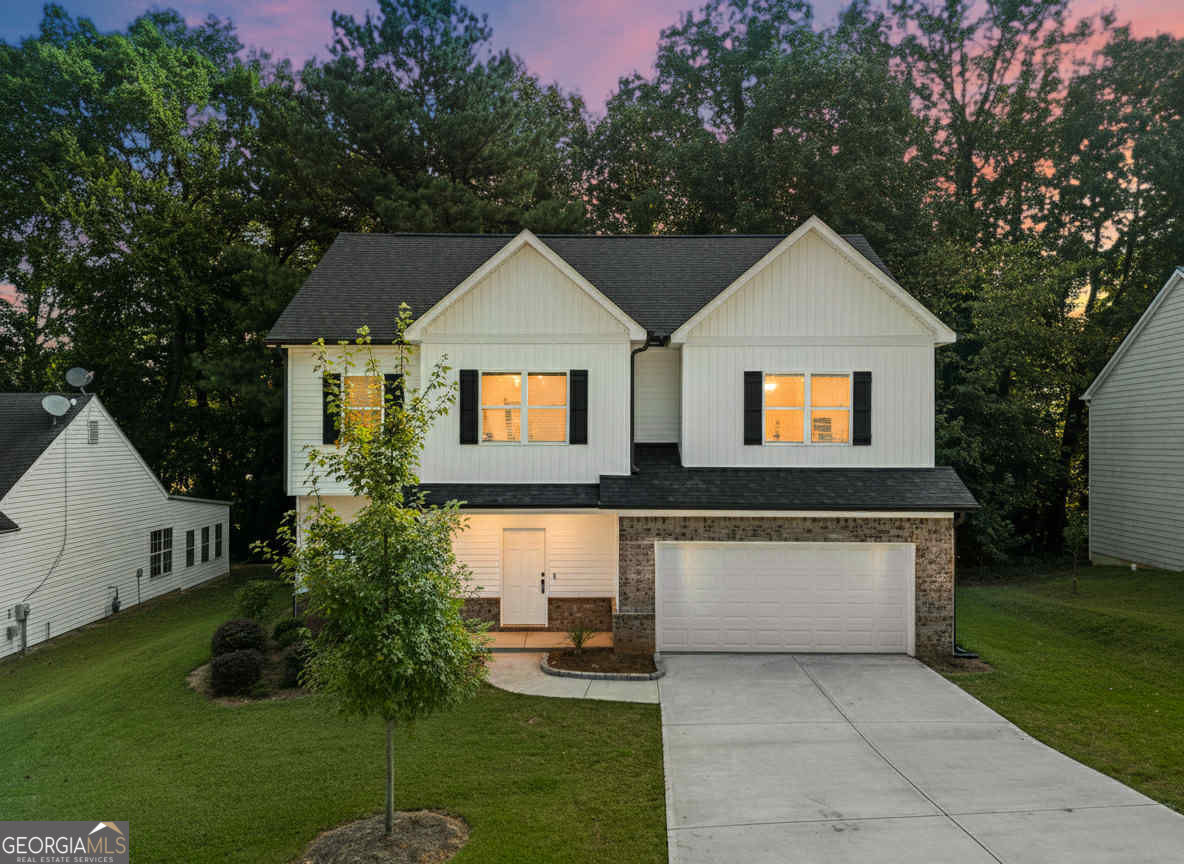Property Photo: 1107 Glen Chase Drive GA 30044