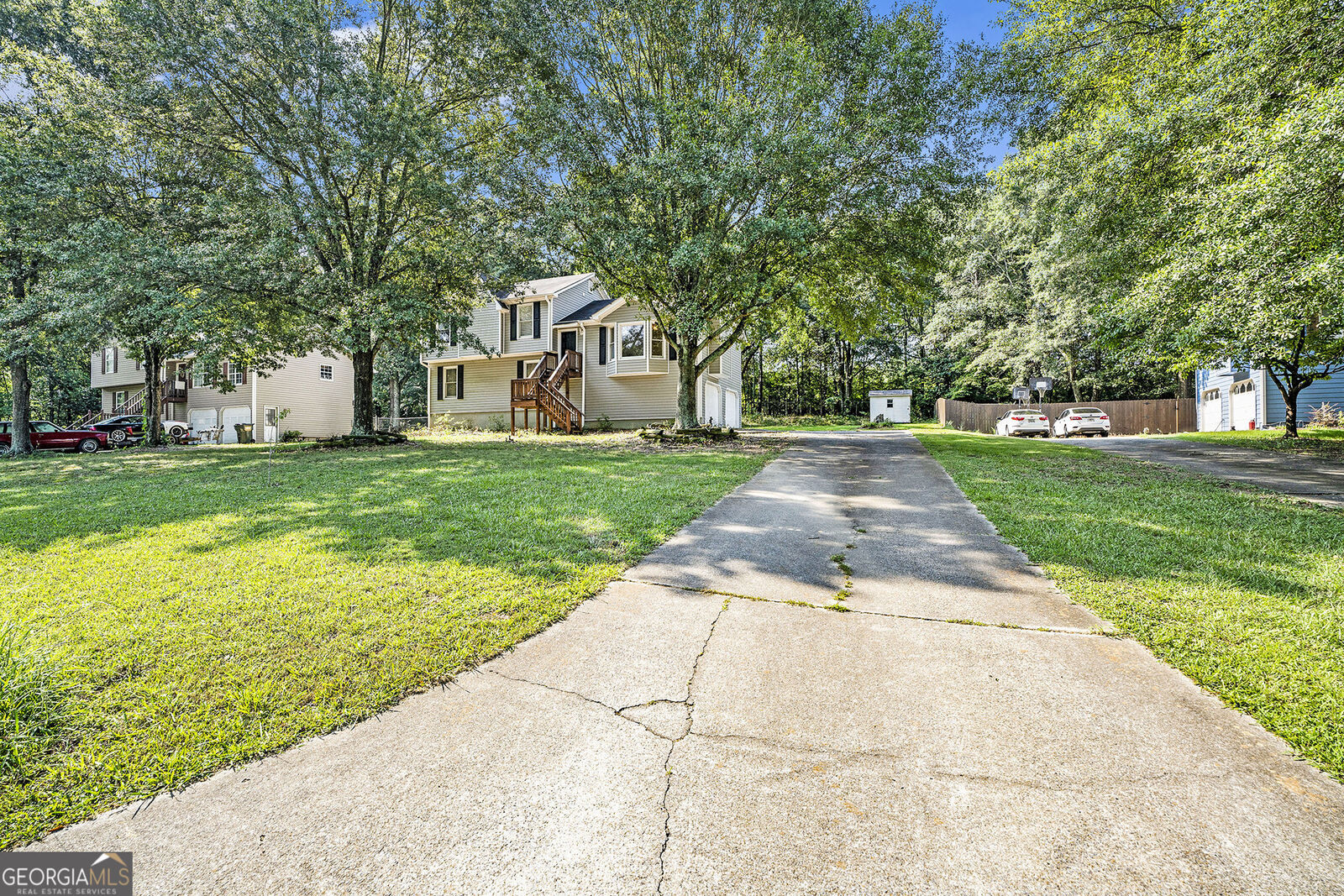 Property Photo: 39 Lazy Water Drive GA 30120