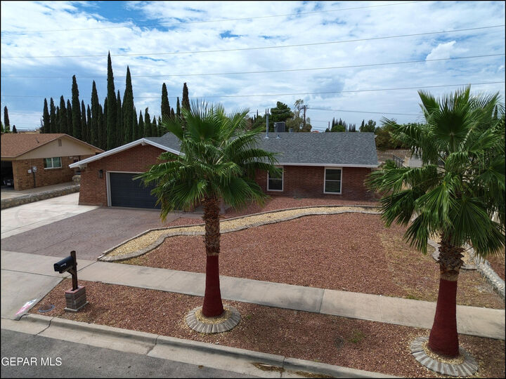 Property Photo:  1693 Robert Wynn Street  TX 79936 