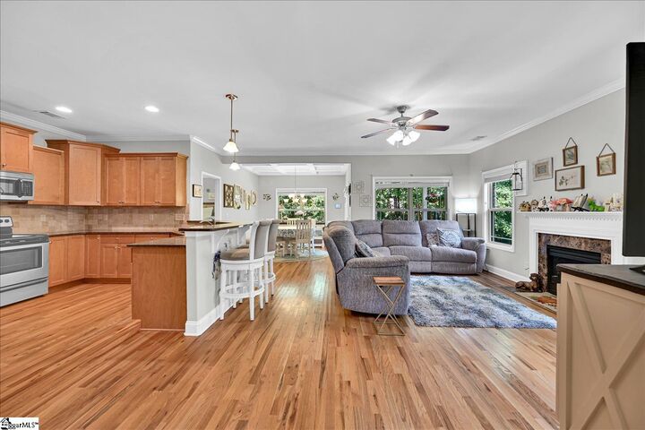 Property Photo:  224 Obannon Court  SC 29621 