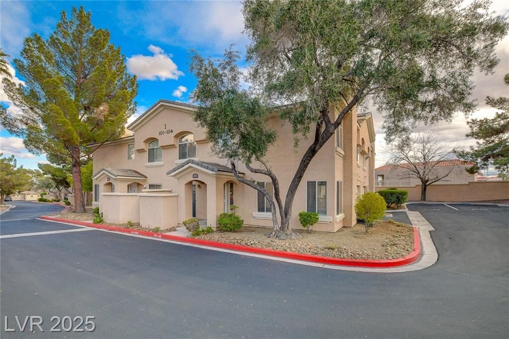 Property Photo:  3950 South Sandhill Road 103  NV 89121 