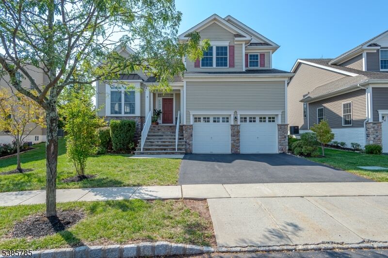 Property Photo: 8 Comstock Ln NJ 08558