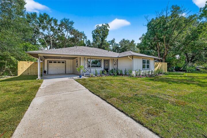 Property Photo:  4030 Woodshire St Street  TX 77025 