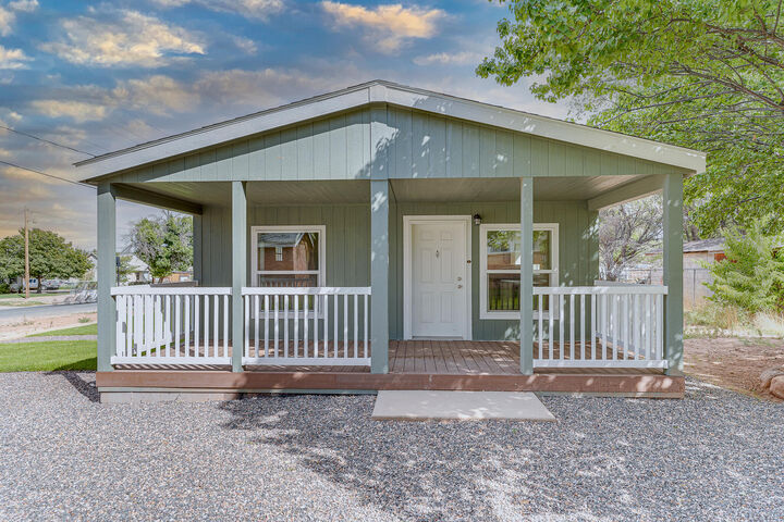 Property Photo: 30 N 100 W UT 84761