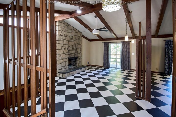 Property Photo: 805 Basil Road WV 25314