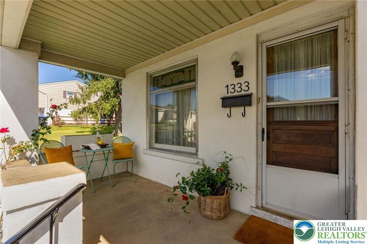 Property Photo: 1333 Maumee Avenue PA 18103