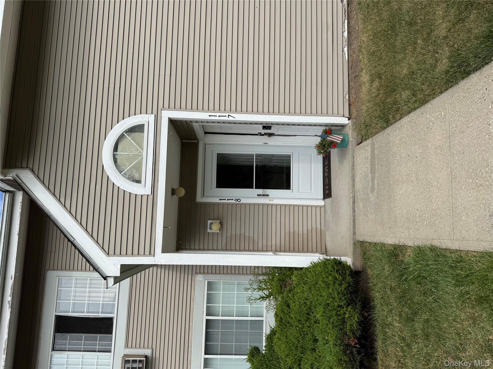 Property Photo:  118 Green Meadows Way  NY 10918 