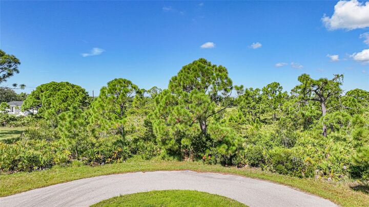 Property Photo: 12 Dog Court FL 33946
