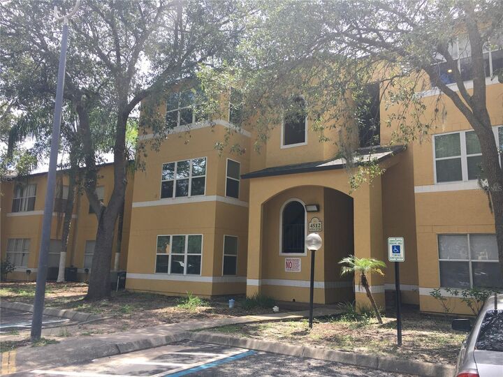 Property Photo: 4512 Commander Drive 1725 FL 32822