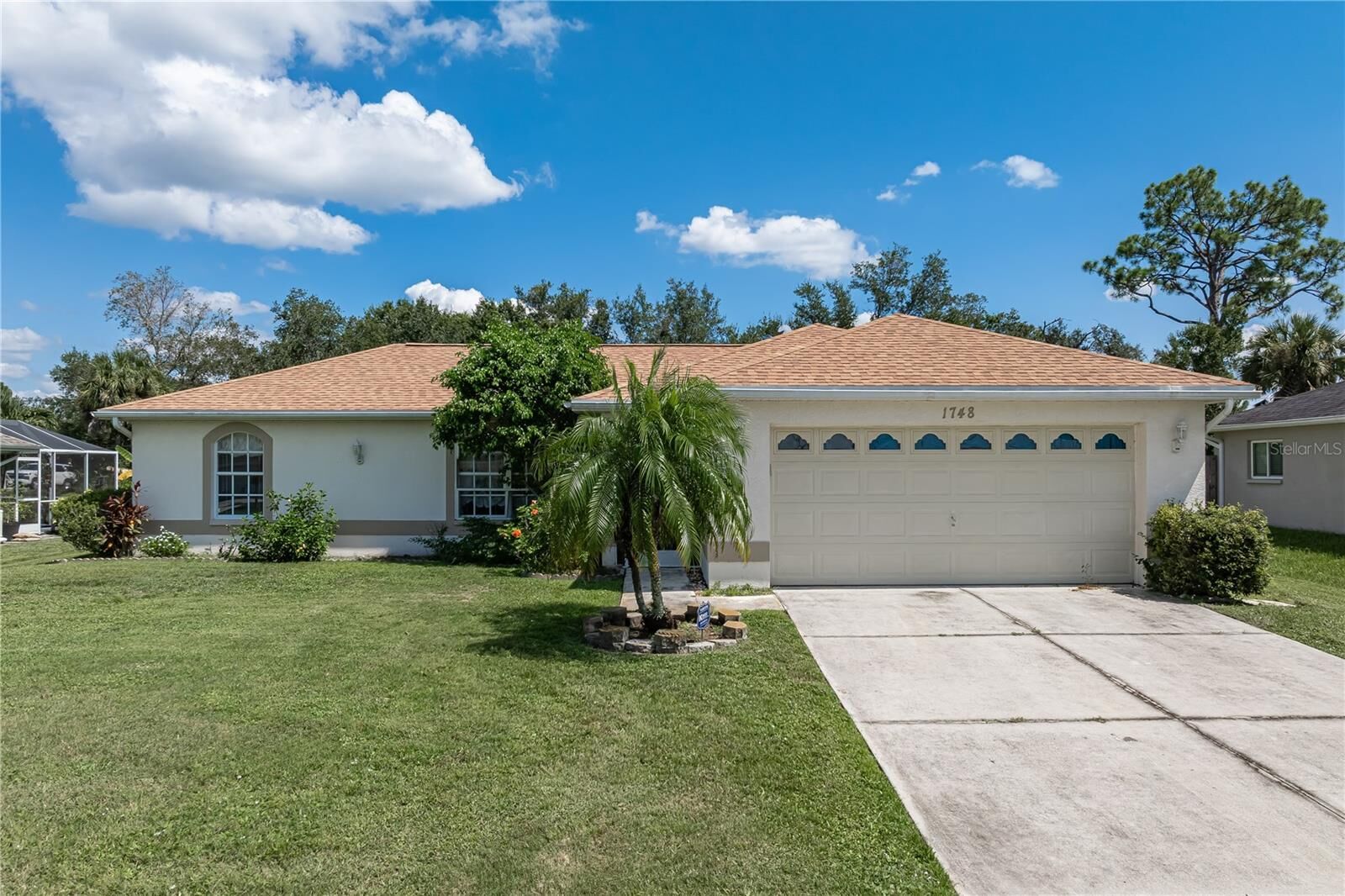Property Photo: 1748 Virginia Street FL 34287