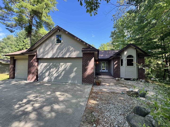 41 W River Drive  Gladwin MI 48624 photo