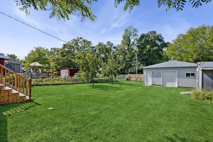 Property Photo: 242 N Wilmette Avenue IL 60559