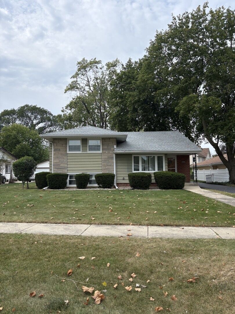 Property Photo:  3N350 Wilson Street  IL 60126 