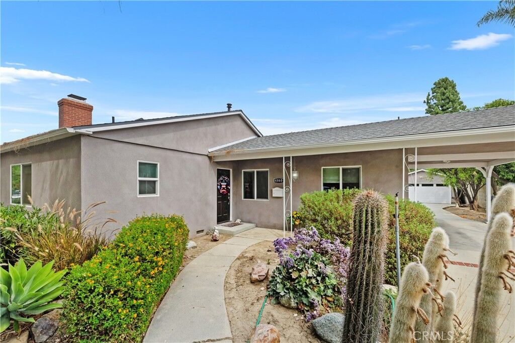 Property Photo:  4860 Enfield Ave  CA 91316 