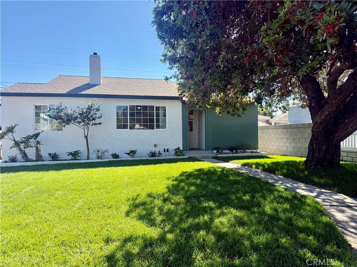 Property Photo:  890 Oceanside  CA 90744