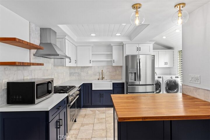 Property Photo:  17086 Bluewater Lane 127  CA 92649 