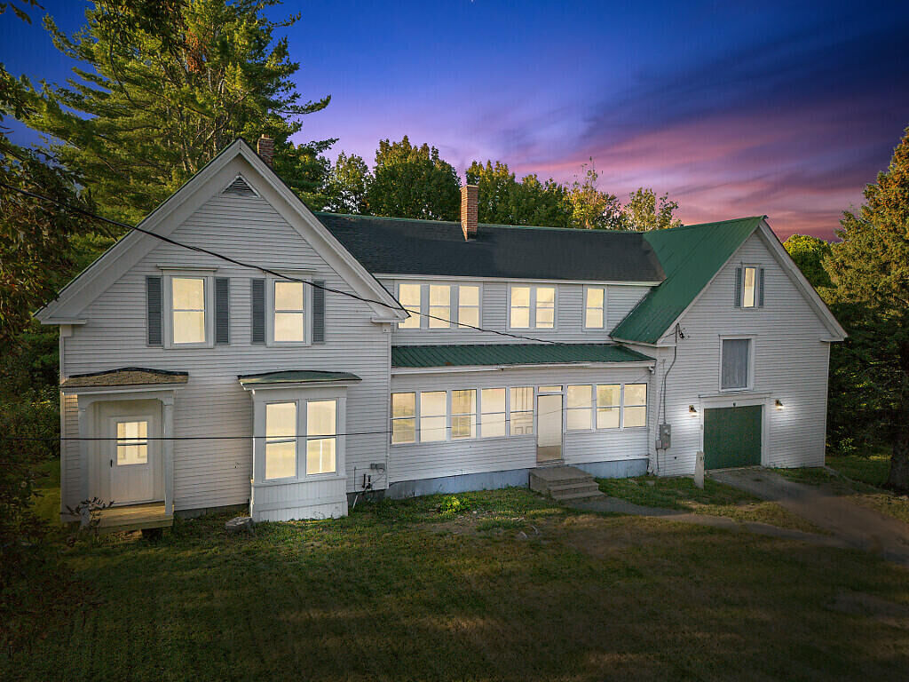 Property Photo:  21 Hathaway Hill Road  ME 04253 