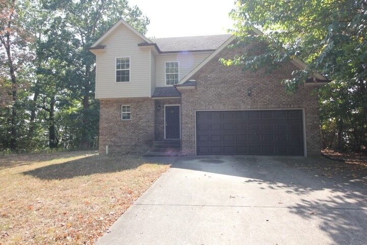Property Photo:  68 Seminole Trl  TN 37042 