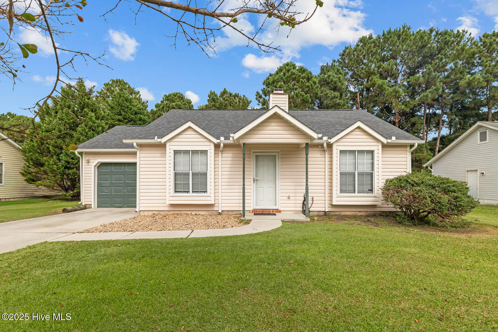 Property Photo:  2618 Brookfield Drive  NC 28544 