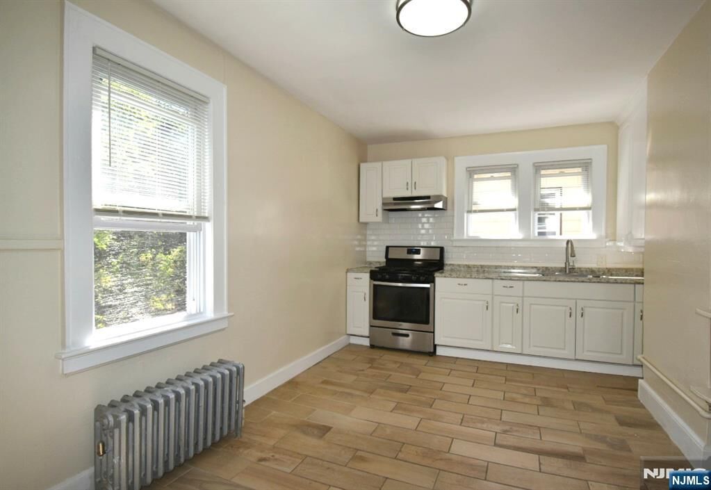 Property Photo:  12 Ward Place 2  NJ 07042 