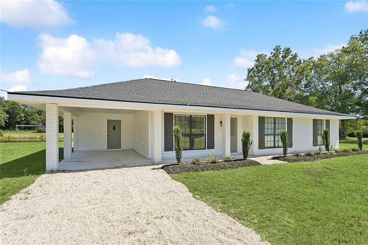 Property Photo: 41020 Brown Road LA 70454