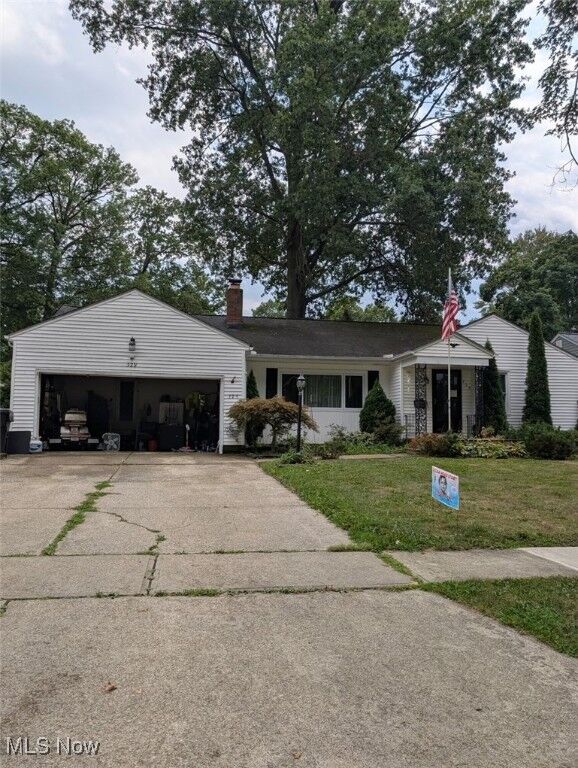 Property Photo: 329 Yale Avenue OH 44035