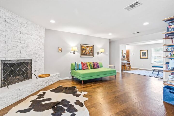 606 Burnwood Drive  Irving TX 75062 photo