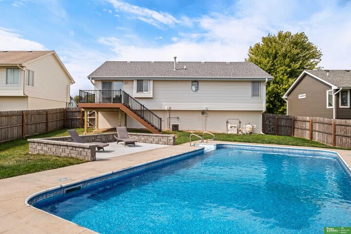 Property Photo: 611 Rosewood Avenue NE 68133
