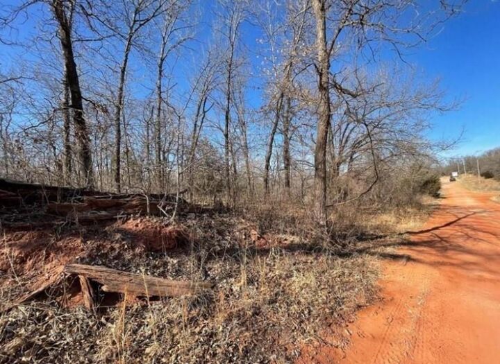 Property Photo:  230 Bartley Drive  OK 73071 