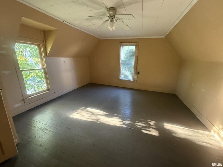 Property Photo: 508 W College Street IL 62901