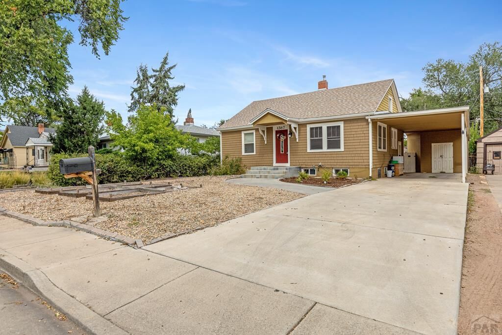 Property Photo:  1367 Greenwood Ave  CO 81212 