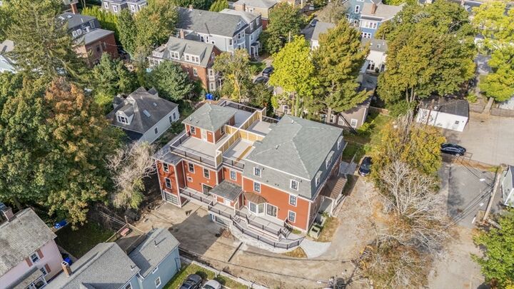 Property Photo:  11 Goodwin Place Unit 11-2  MA 02445