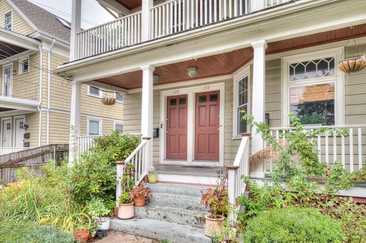 Property Photo:  170 Fourth Street 3  RI 02906 