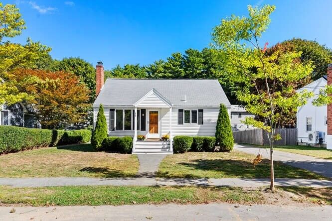 Property Photo:  14 Foster Drive  MA 01915 