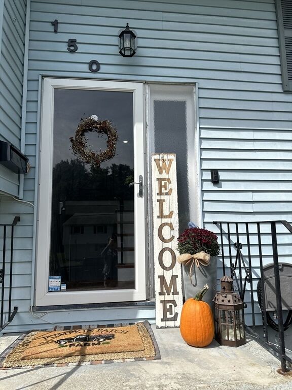 Property Photo:  150 Lockland Ave  MA 01701 