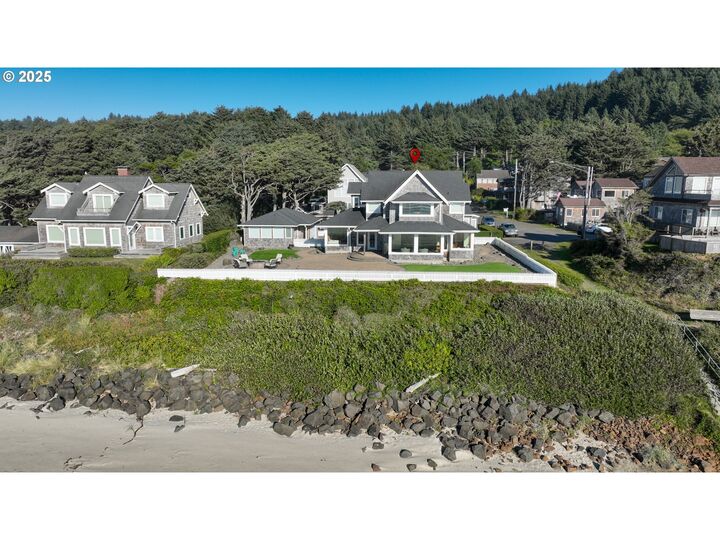 286 Kenai St  Cannon Beach OR 97110 photo