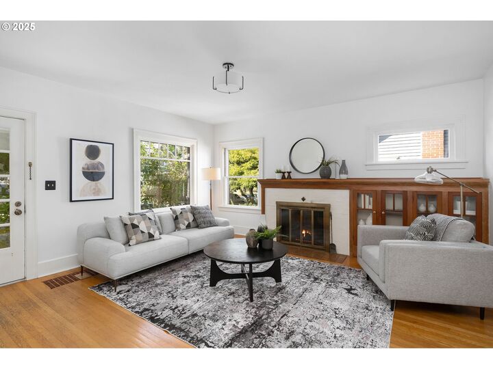 Property Photo: 2536 NE 37th Ave OR 97212