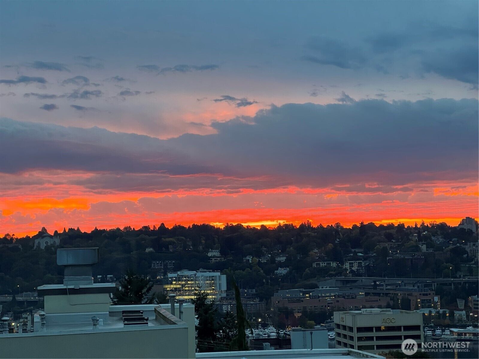 Property Photo:  1250  Taylor Avenue N 205  WA 98109 