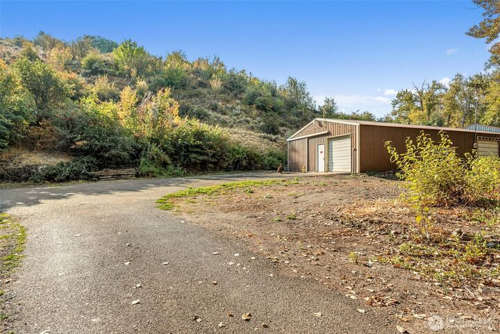 Property Photo:  4103  Squilchuck Road  WA 98801 