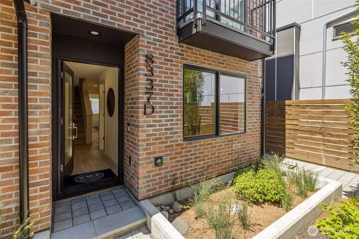 Property Photo: 8337 D 12th Avenue NW WA 98117