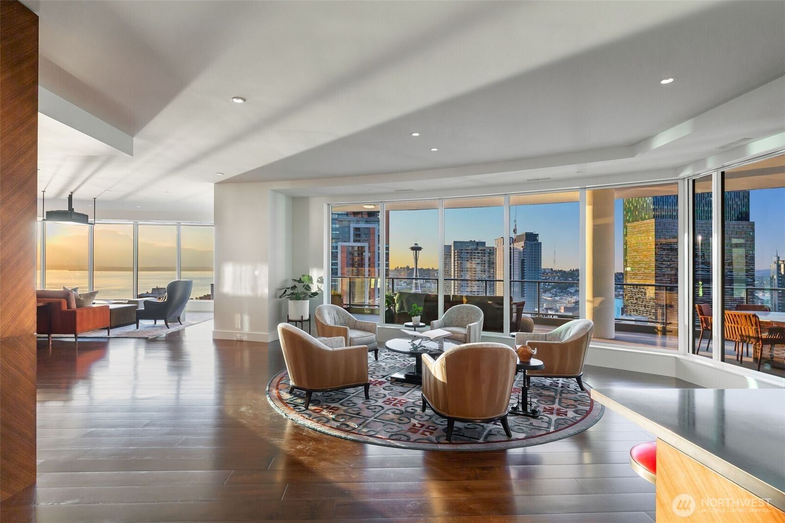 Property Photo:  1920  4th Avenue Ph101  WA 98101 