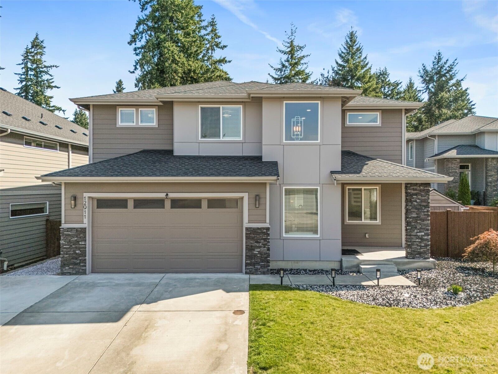 Property Photo: 12911 83rd Avenue Ct E WA 98373