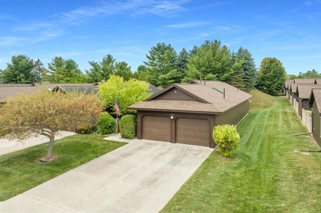 Property Photo: 2089 Hammond Place E MI 49686