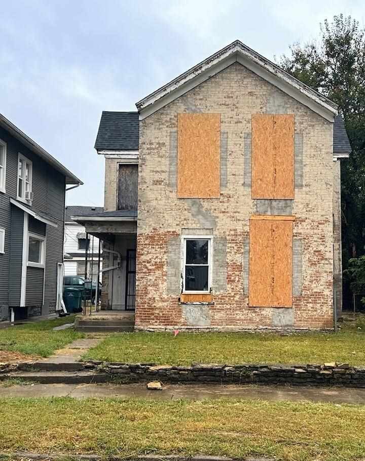 Property Photo: 505 S 12th Street IN 47374