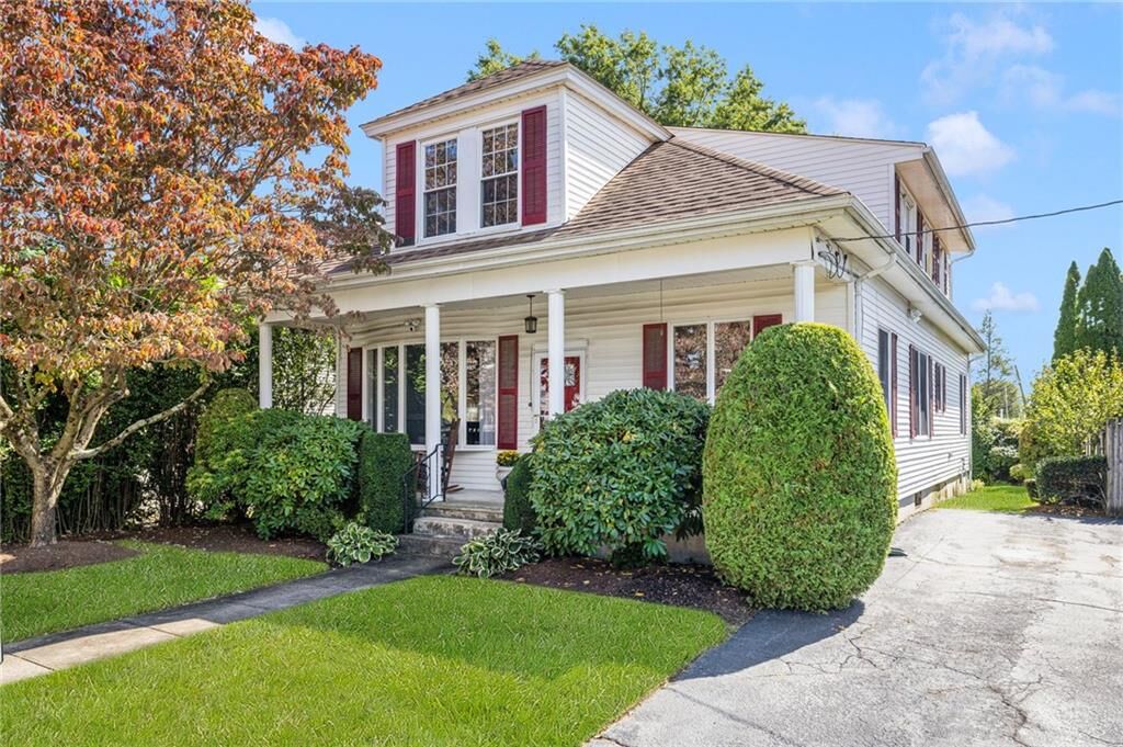 Property Photo:  210 Wardlaw Avenue  RI 02908