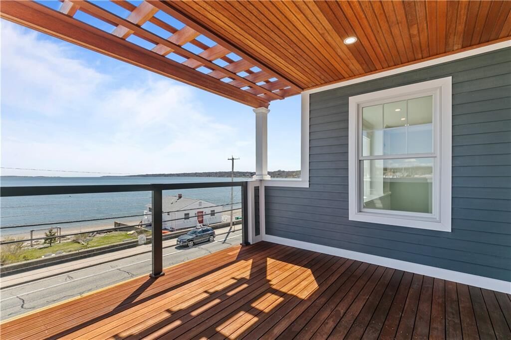 Property Photo:  386 Park Avenue  RI 02871 